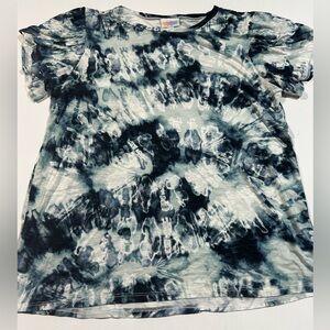 Lularoe Medium Tie-Dye Blue and White Short Sleeve Top